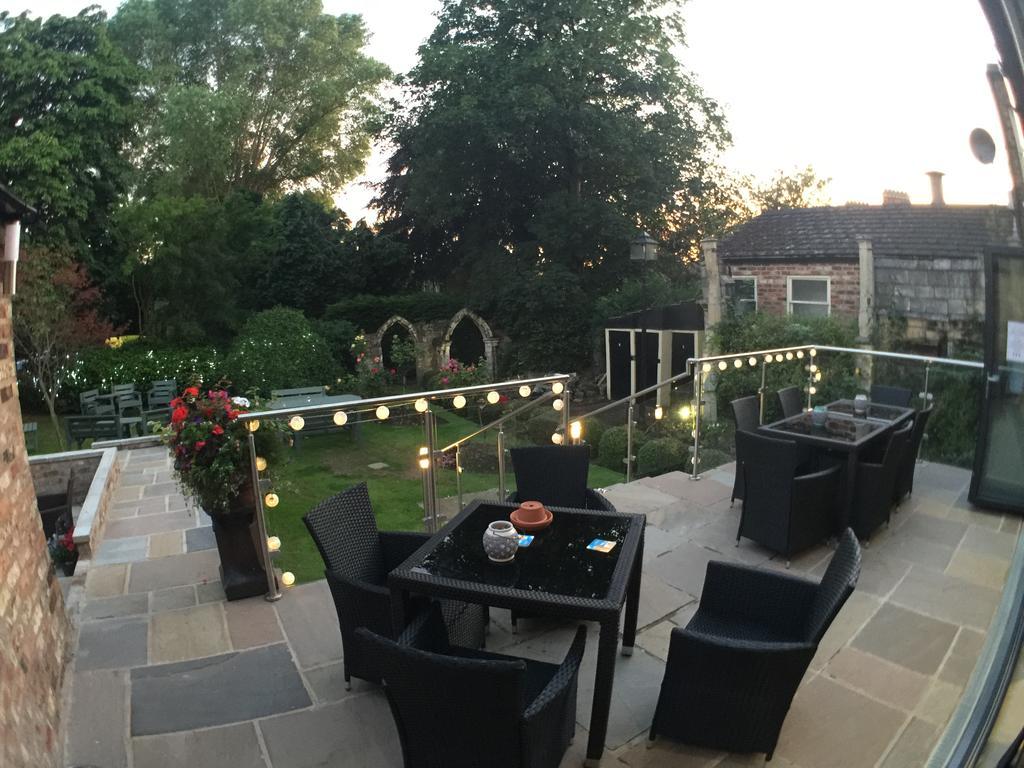 The York Priory Hotel Esterno foto