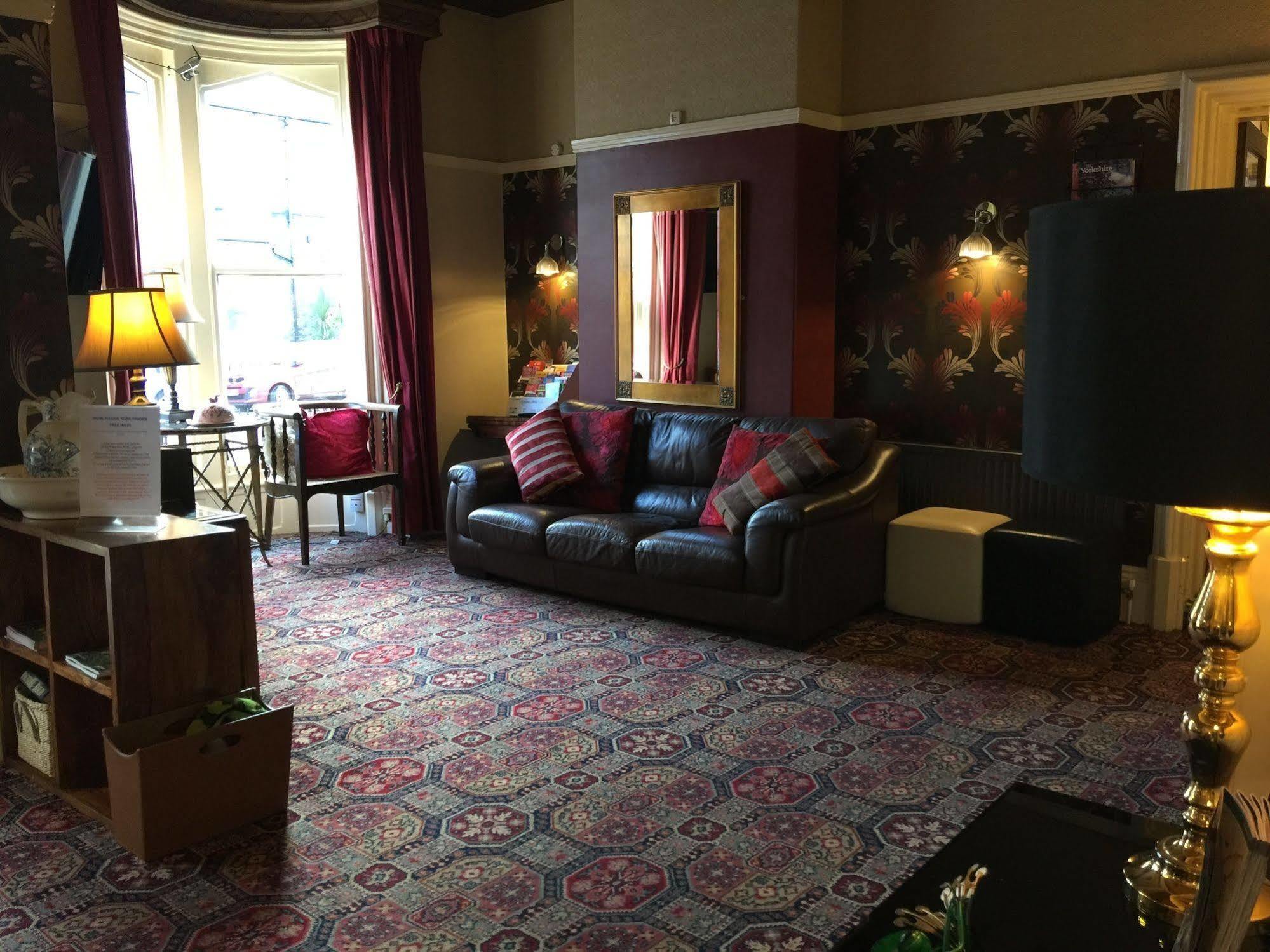 The York Priory Hotel Esterno foto