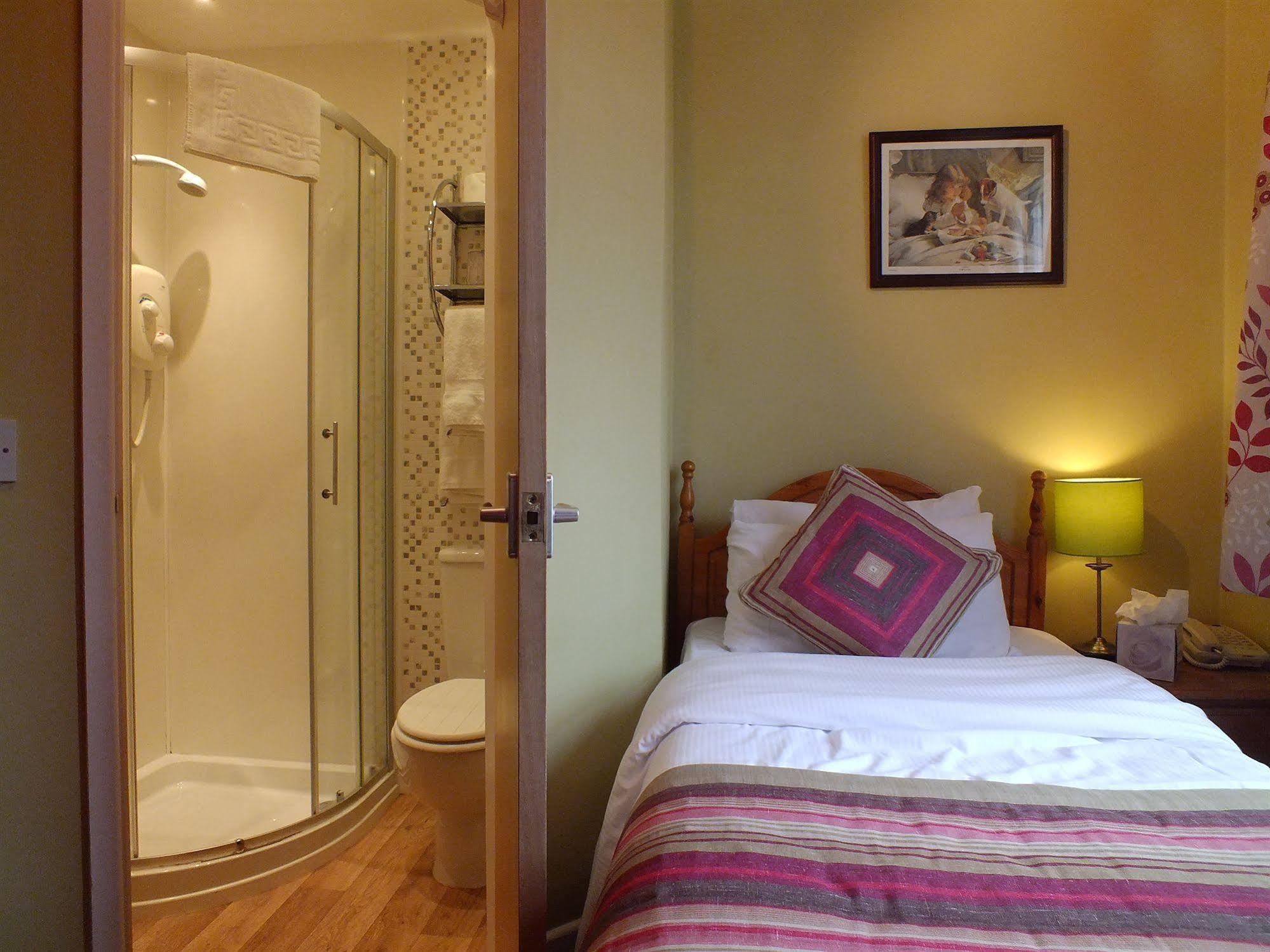 The York Priory Hotel Esterno foto