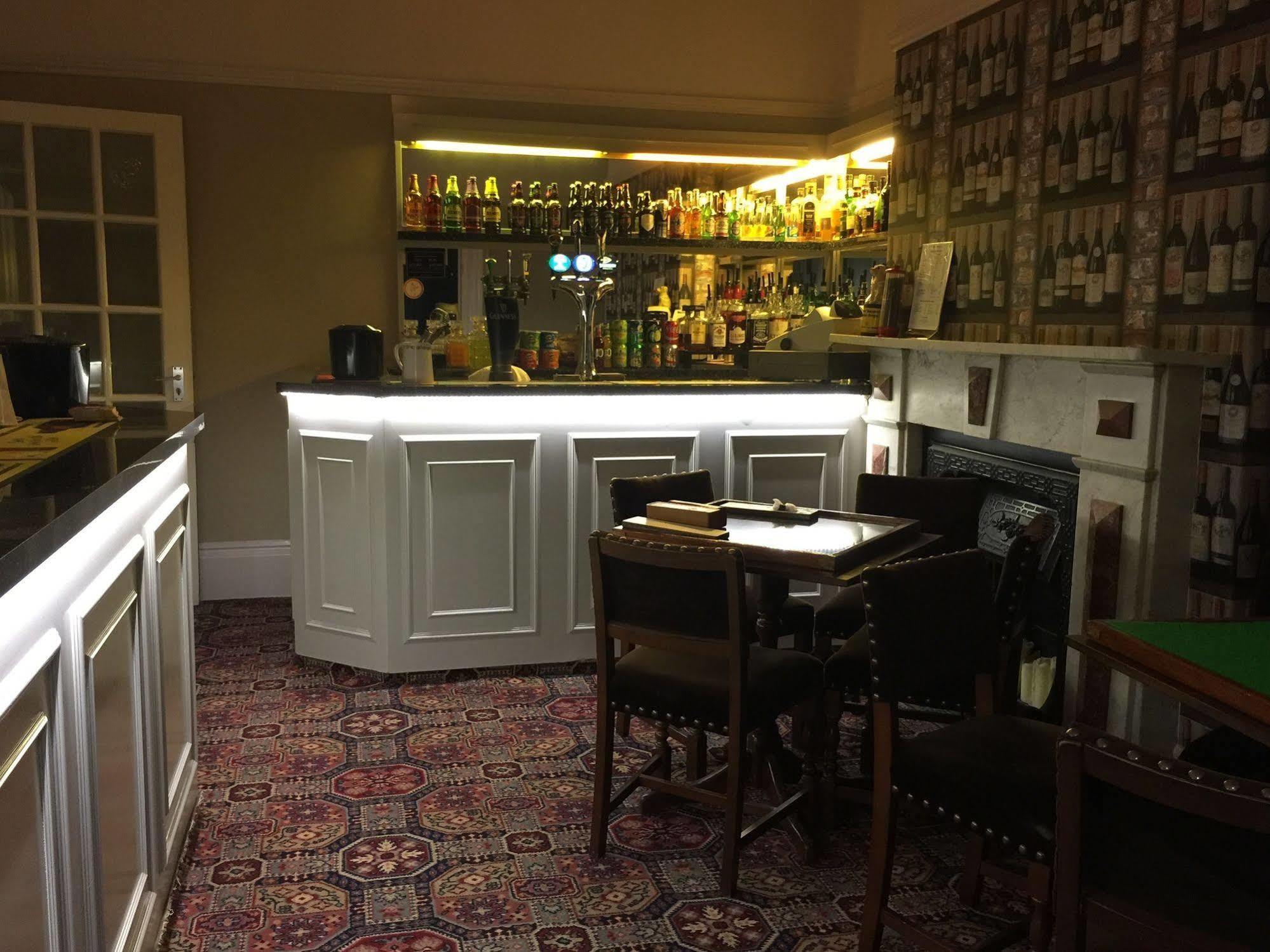 The York Priory Hotel Esterno foto