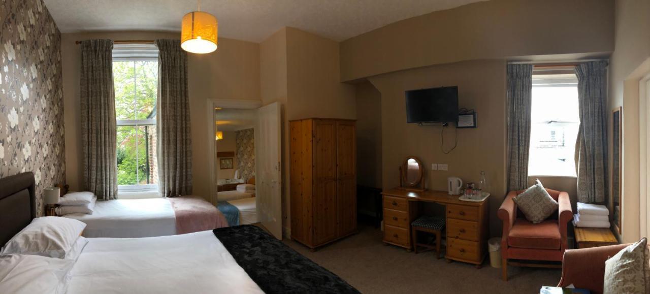 The York Priory Hotel Esterno foto